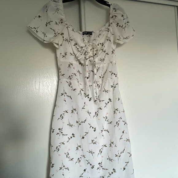 SHEIN White Floral Puff Sleeve Mini Dress - Picture 1 of 5